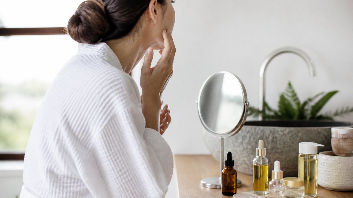 C’est quoi une huile comédogène ? Définition et liste d’huiles à éviter sur le visage